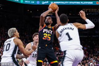 的比赛中 的比赛中